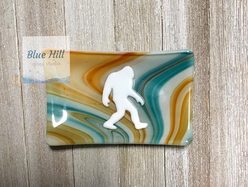 Bigfoot fused glass soap dish – Blue Hill Glass