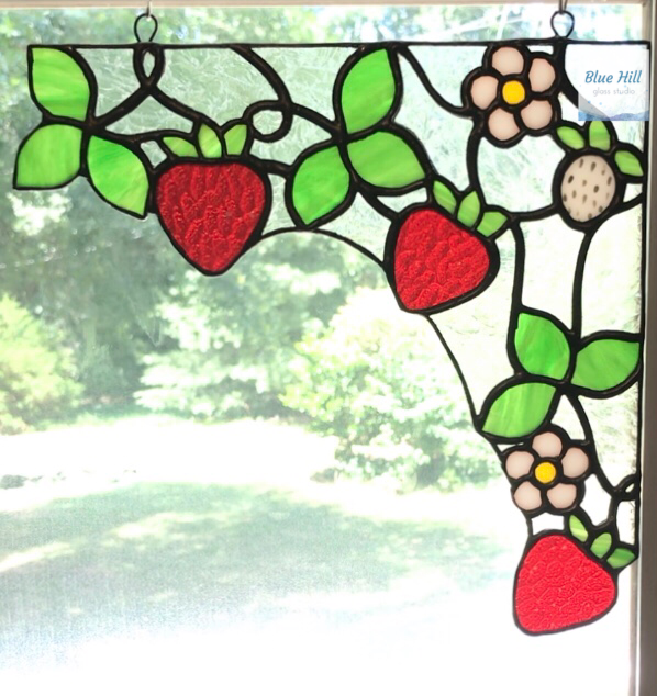 Small Berry Window Rings strawberries stained glass corner vine window hanging – Blue Hill Glass